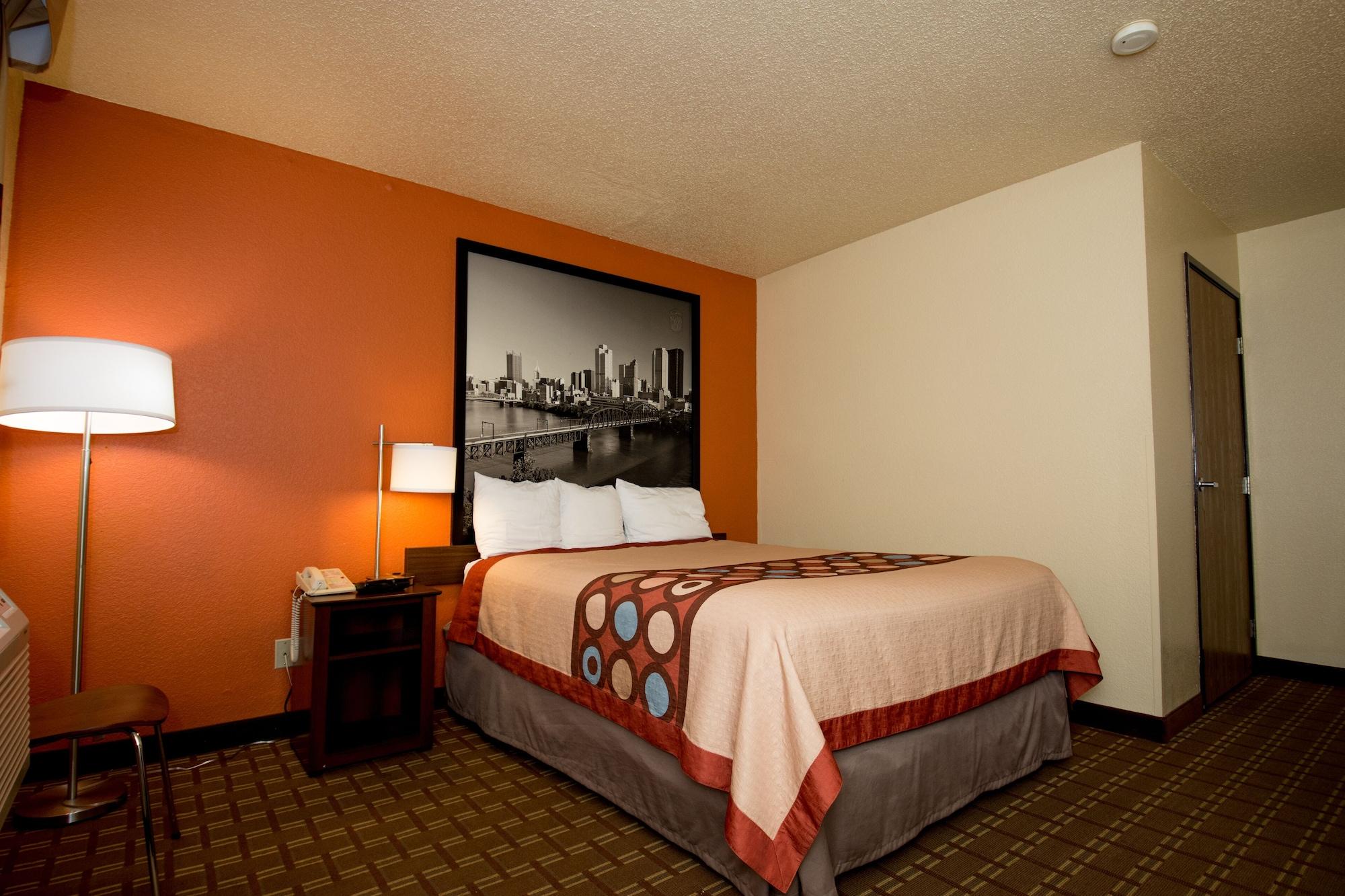 Hotel Super 8 By Wyndham Altoona Extérieur photo