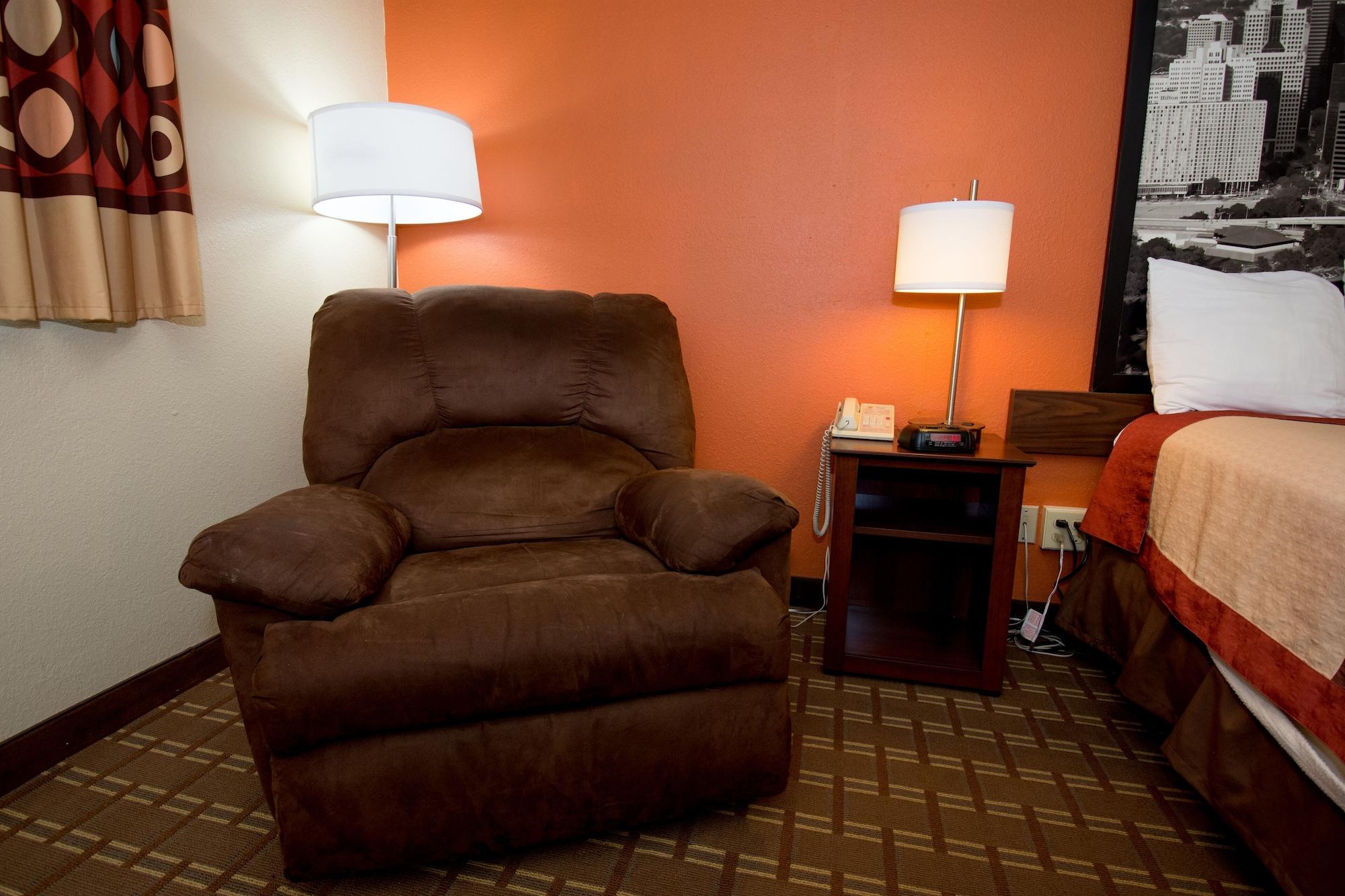 Hotel Super 8 By Wyndham Altoona Extérieur photo