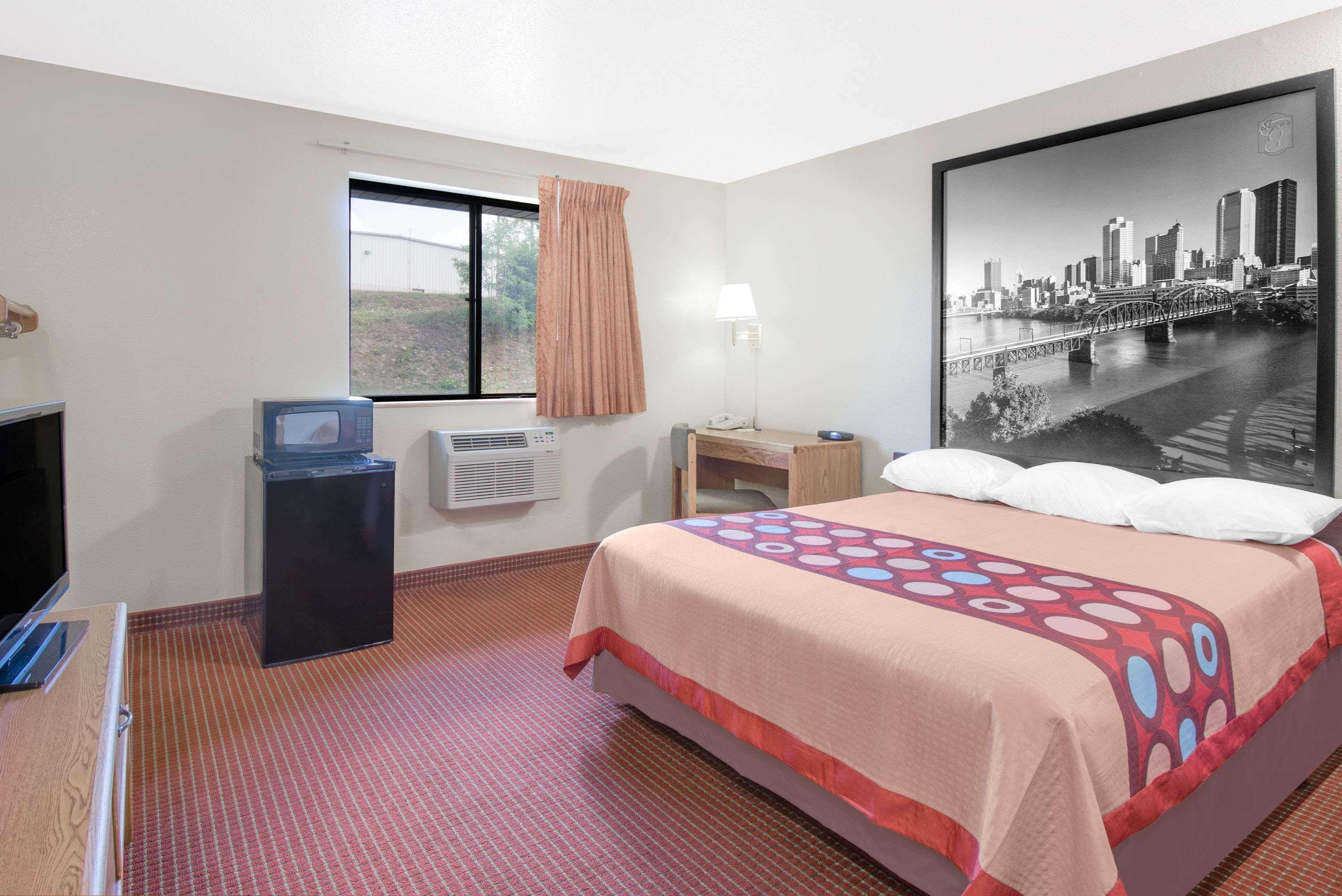 Hotel Super 8 By Wyndham Altoona Extérieur photo