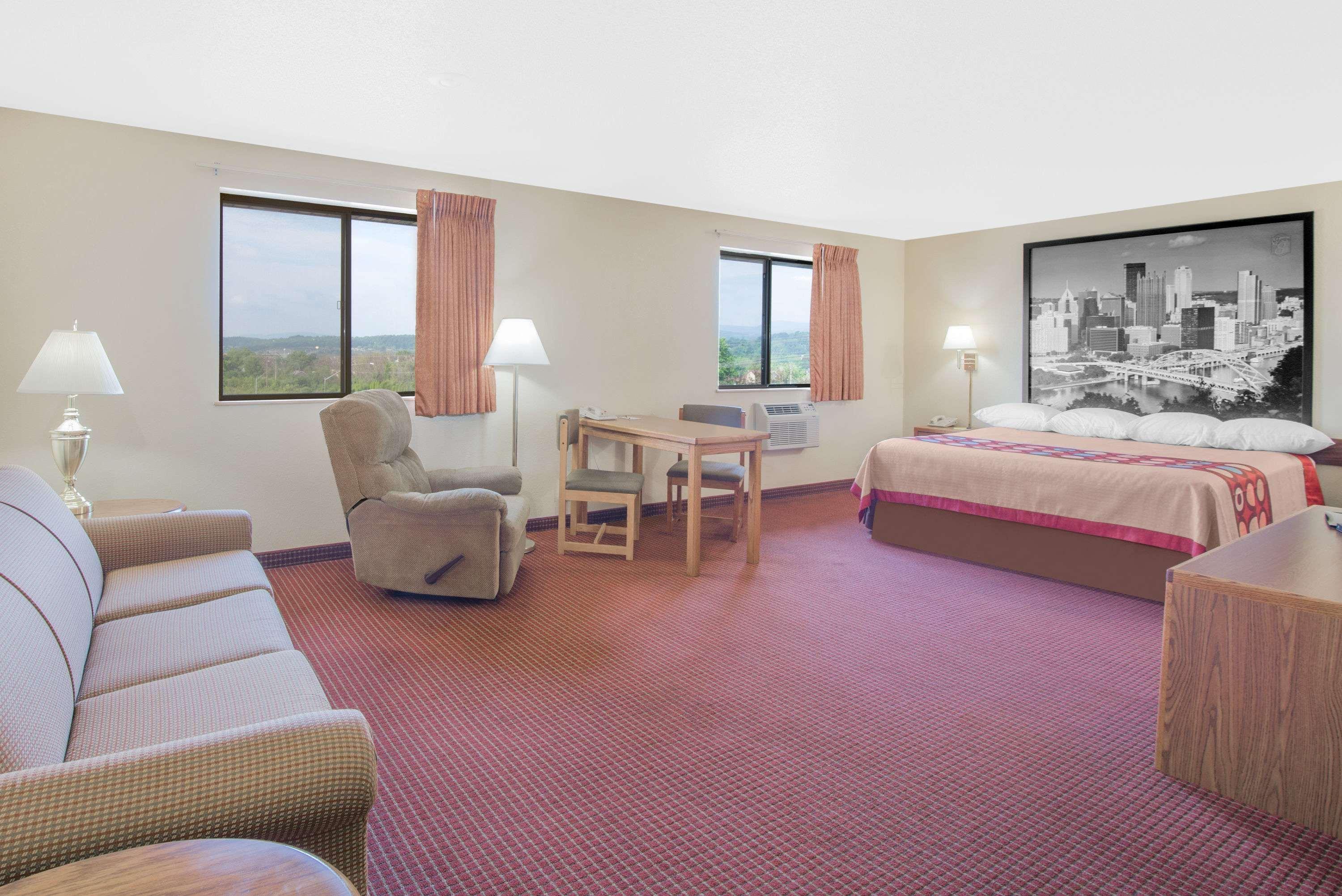 Hotel Super 8 By Wyndham Altoona Extérieur photo