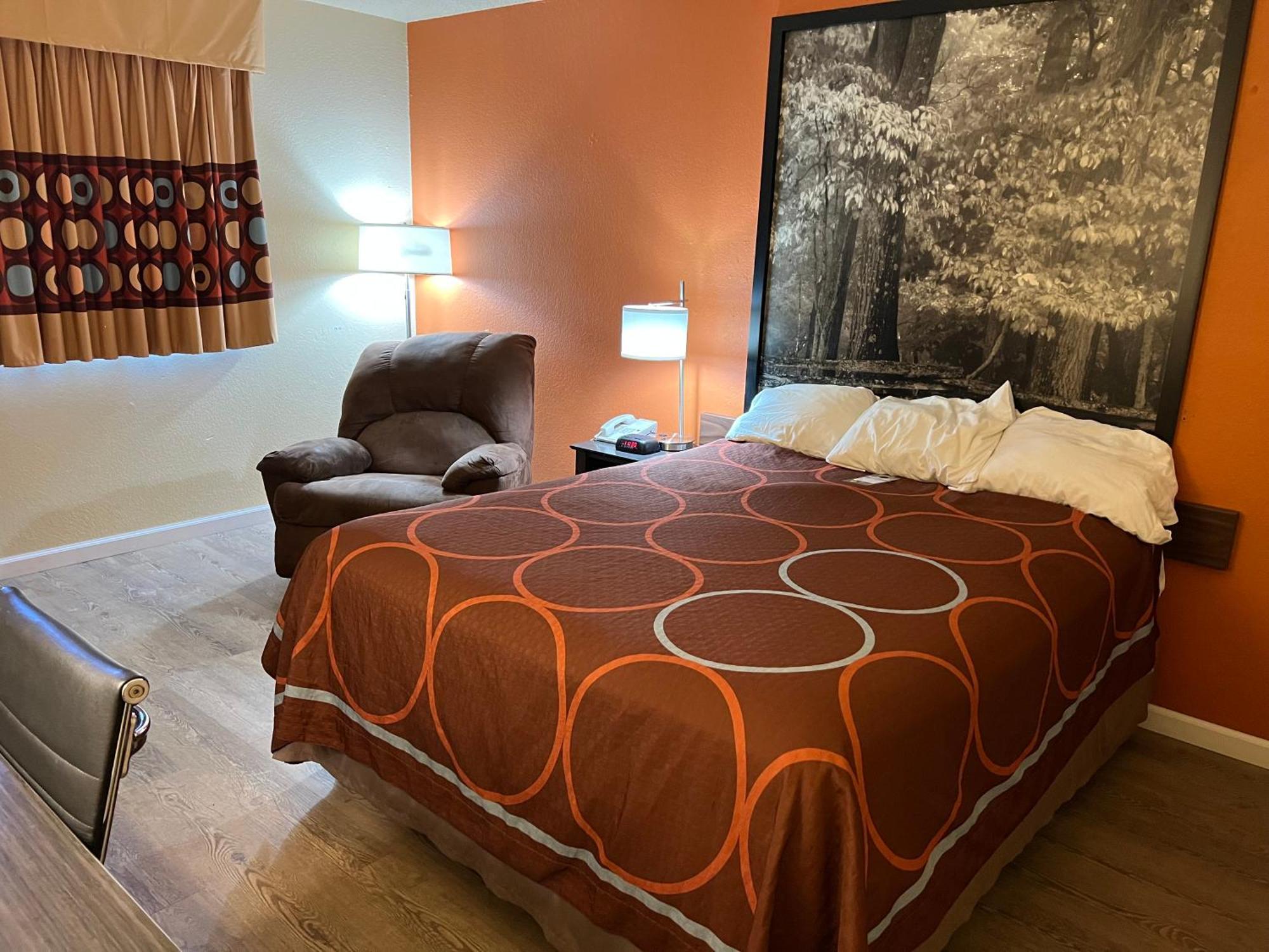 Hotel Super 8 By Wyndham Altoona Extérieur photo